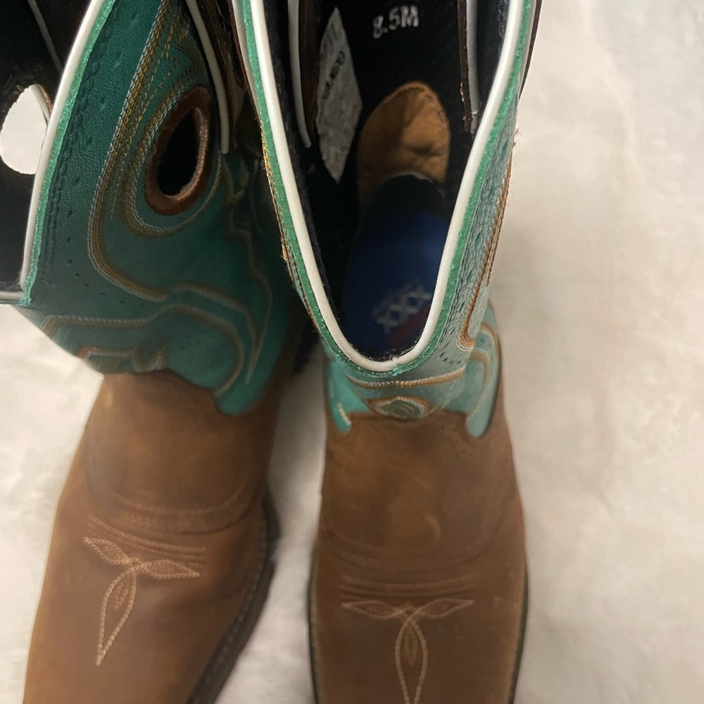 Brown and turquoise lady rebel Durango boots 8.5